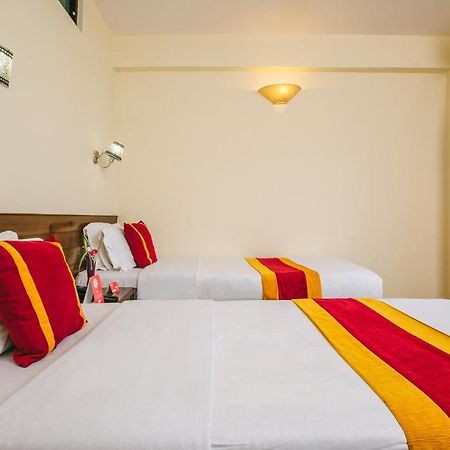 Hotel Garuda Inn Pokhara Ngoại thất bức ảnh