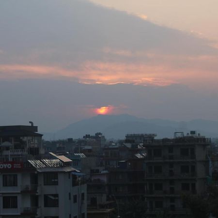 Hotel Garuda Inn Pokhara Ngoại thất bức ảnh