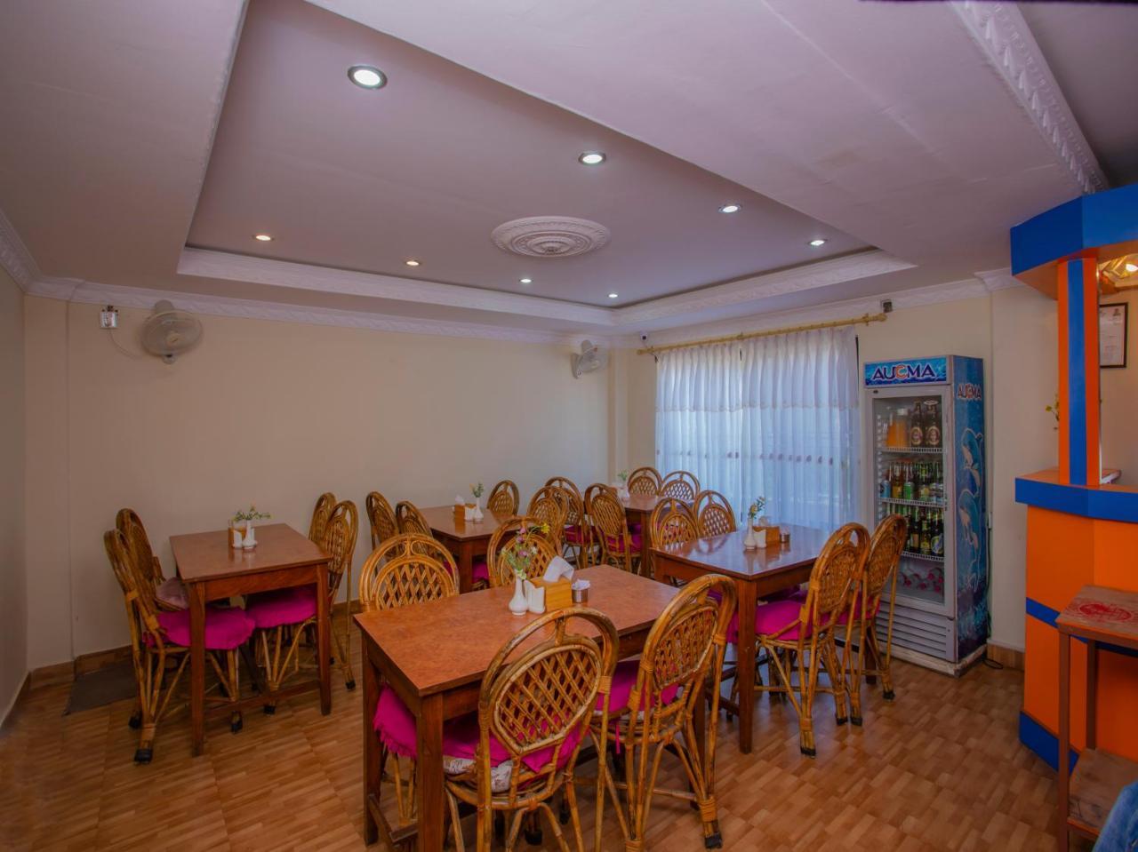 Hotel Garuda Inn Pokhara Ngoại thất bức ảnh