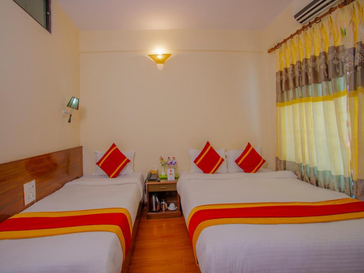 Hotel Garuda Inn Pokhara Ngoại thất bức ảnh