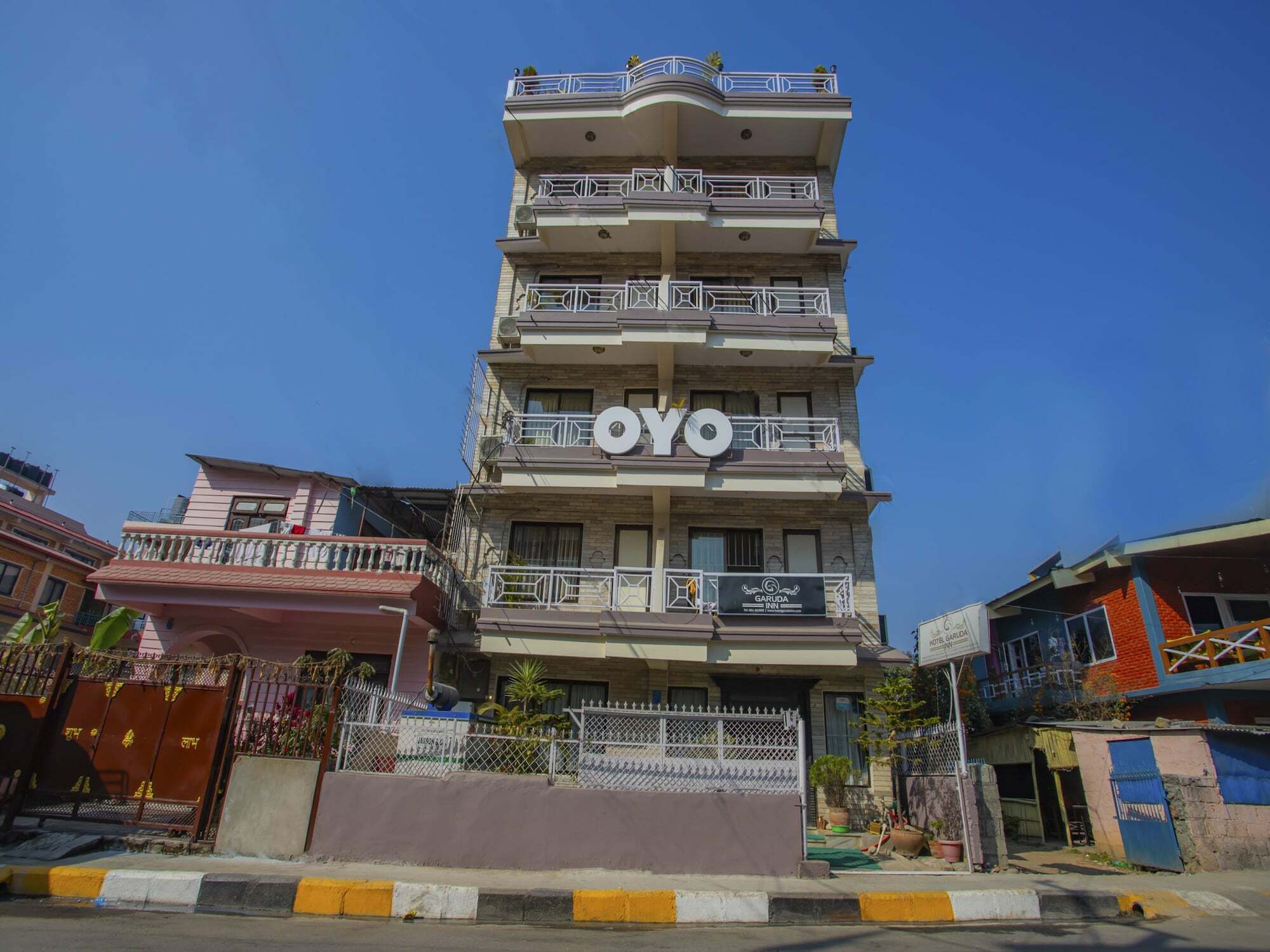 Hotel Garuda Inn Pokhara Ngoại thất bức ảnh
