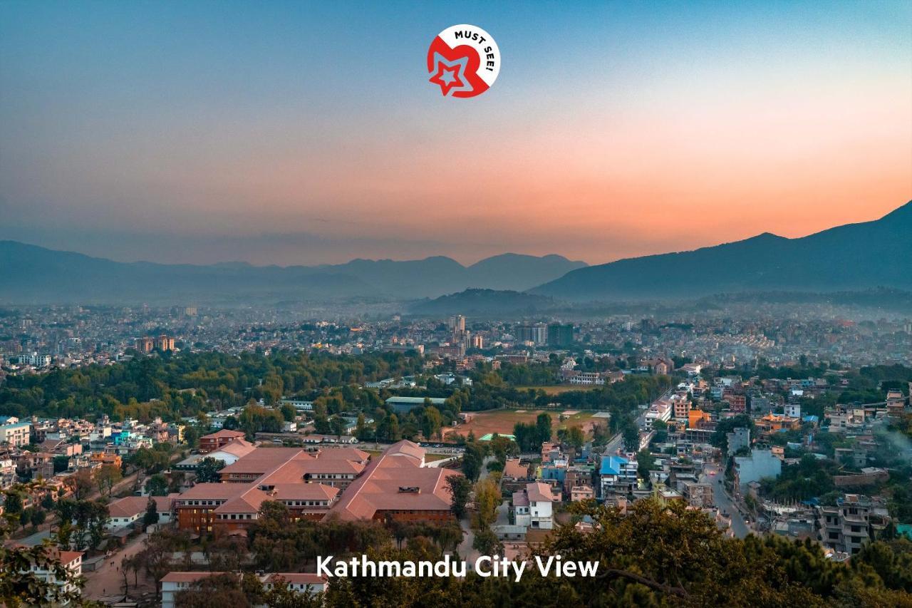 Hotel Garuda Inn Pokhara Ngoại thất bức ảnh